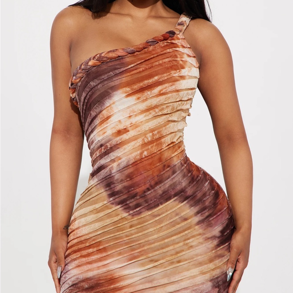 NWT Fashion Nova Bodycon Dress - Picture 2 of 3